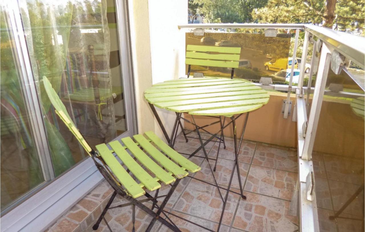 1 Bedroom Nice Apartment In Grandcamp Maisy Luaran gambar