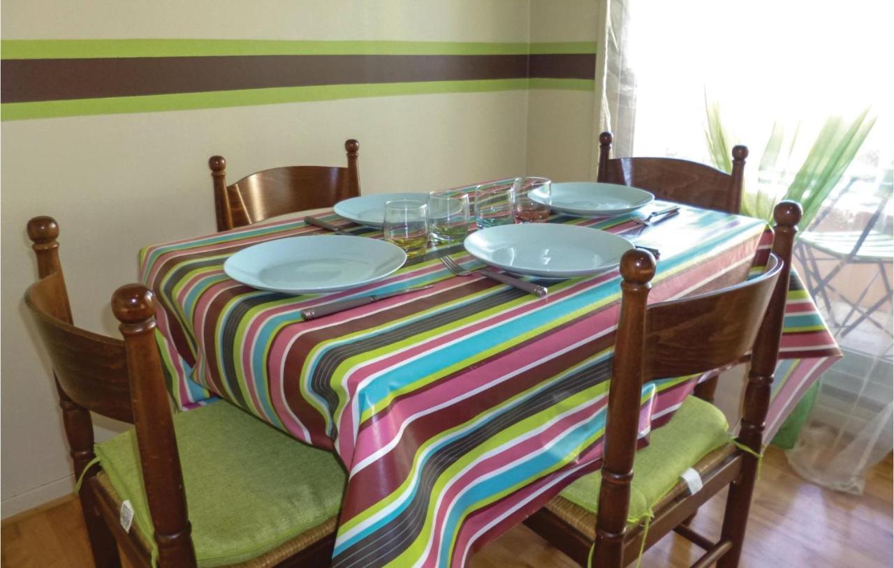 1 Bedroom Nice Apartment In Grandcamp Maisy Luaran gambar