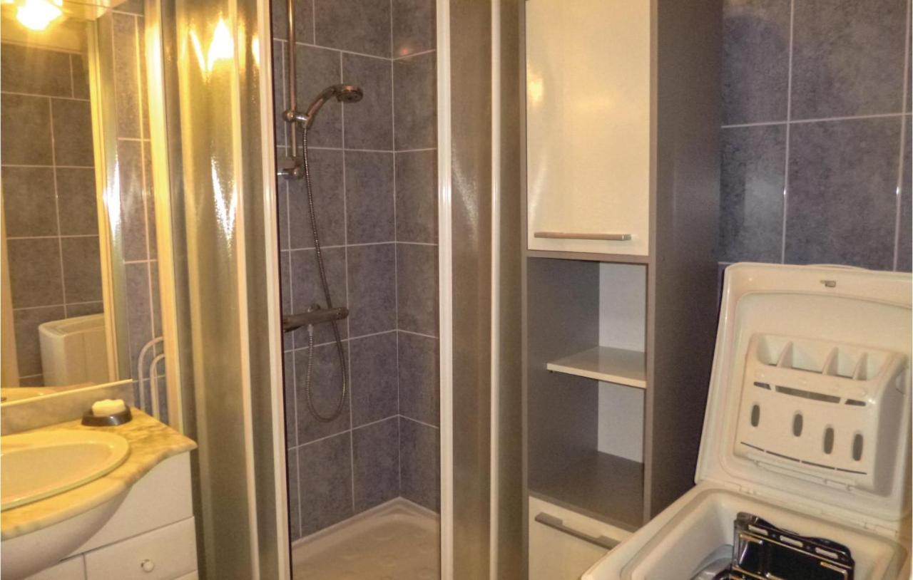 1 Bedroom Nice Apartment In Grandcamp Maisy Luaran gambar