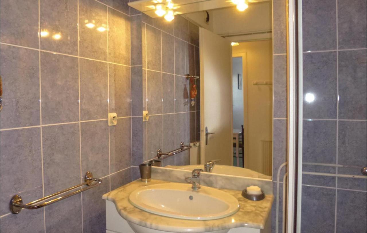 1 Bedroom Nice Apartment In Grandcamp Maisy Luaran gambar